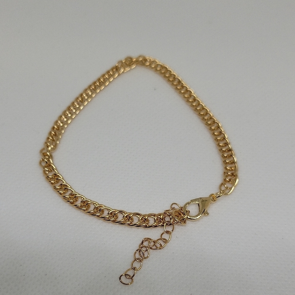 Gold Tone Chain 7" Bracelet